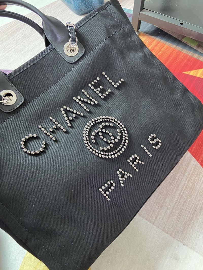 Ch**el shopping bags